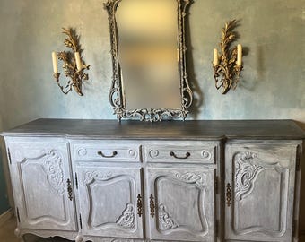 step front buffet in the style of Louis XV.