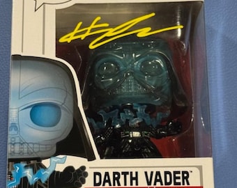 Figura Funko Pop de Darth Vader de Star Wars firmada a mano por Hayden Christensen