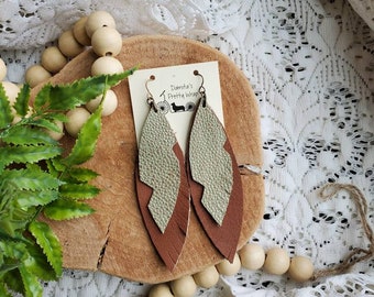 Handmade Statement Feather brown Leather Earrings / Jewelry / Fun / Boho Style / Trendy, light weight / Big / layered
