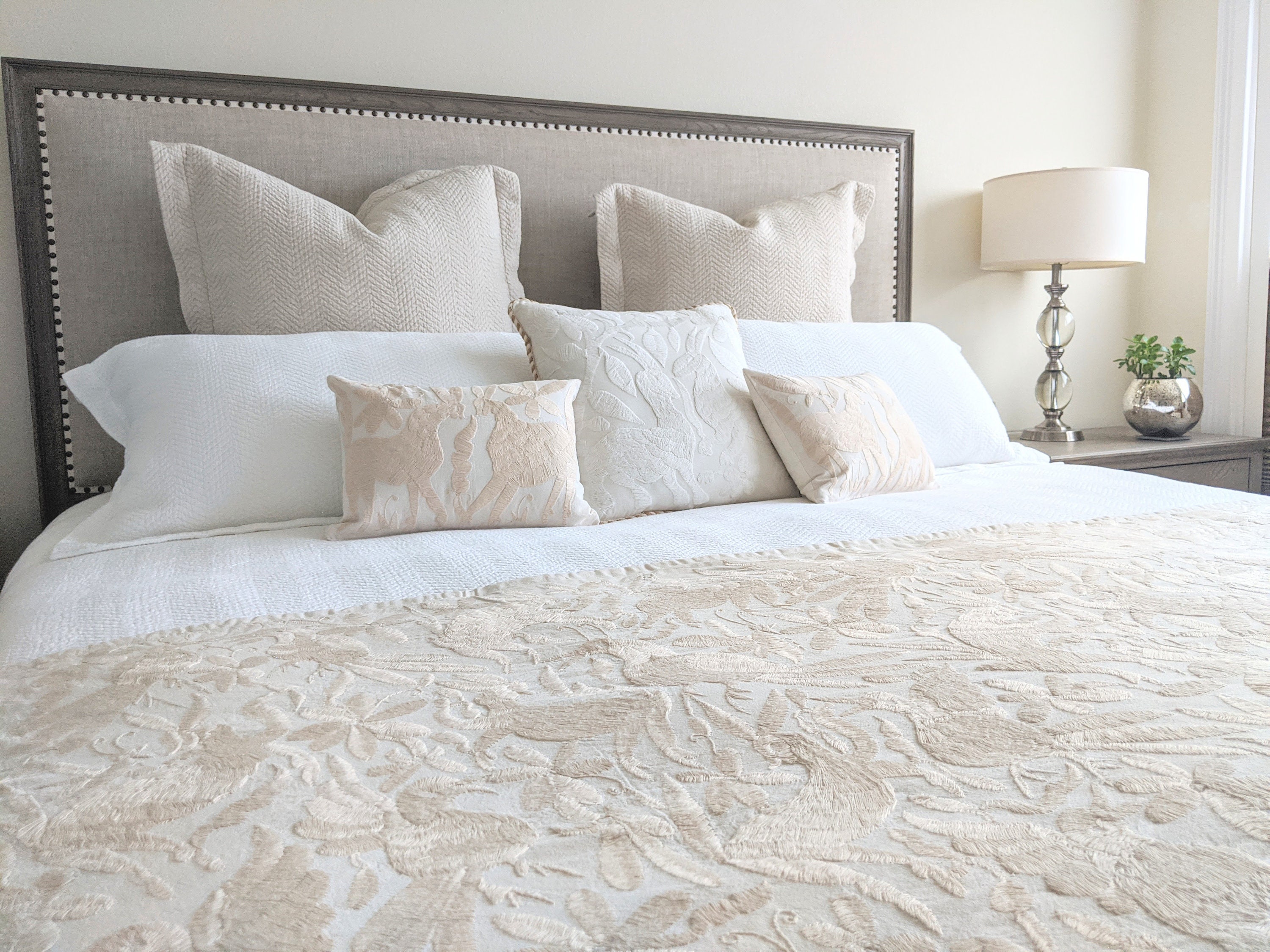 MadetoOrder / Custom Made Otomi Hand Embroidery Throw Quilt Blanket