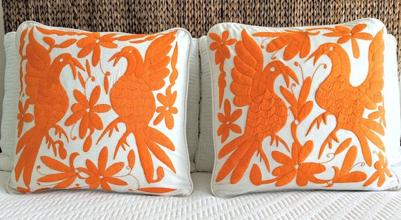 Custom made outlet throw pillows