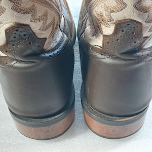 Stivali da cowboy Justin 8.5 EE in pelle bicolore marrone beige rodeo immagine 16