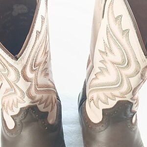 Stivali da cowboy Justin 8.5 EE in pelle bicolore marrone beige rodeo immagine 15