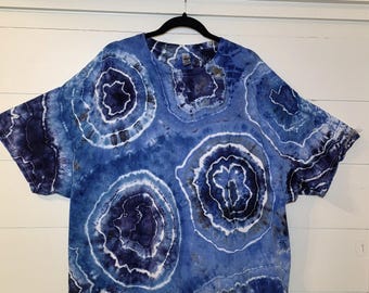 3XL Men's Ice Dyed Tie Dye Shirt, Blue Geode Pattern.