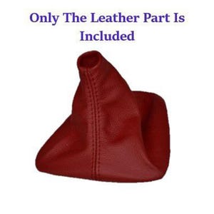 Puede incluir: Un juego de tres tazas de cerámica con acabado moteado y mate. Las tazas son de color crema, gris claro y gris oscuro. Cada taza tiene un diseño simple y minimalista.