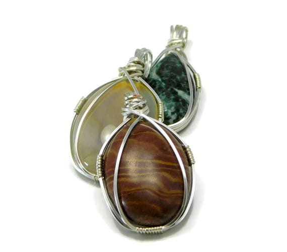 wire wrapped cabochon pendant