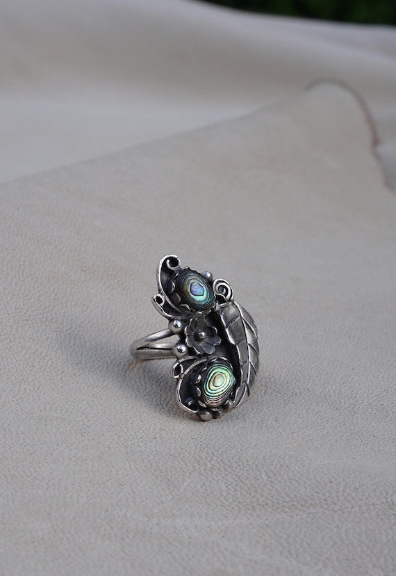 Sweet Abalone Ring