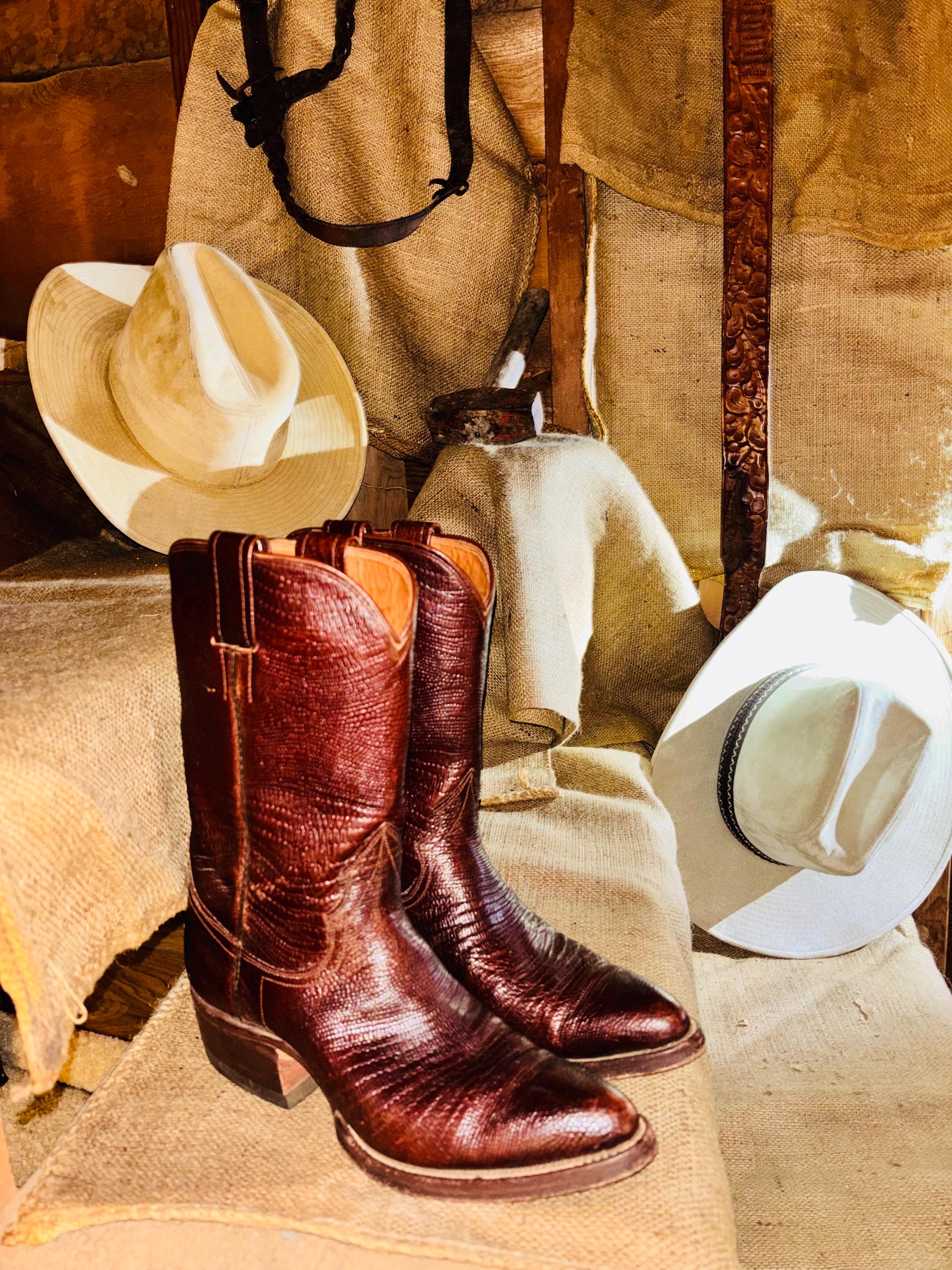 王道ヴィンテージ✨NOCONA BOOTS/ノコナブーツ ウエスタンブーツ 刺繍 楽天市場】【中古】USA製 NOCONA ノコナ ウエスタンブーツ 茶系 8.5E