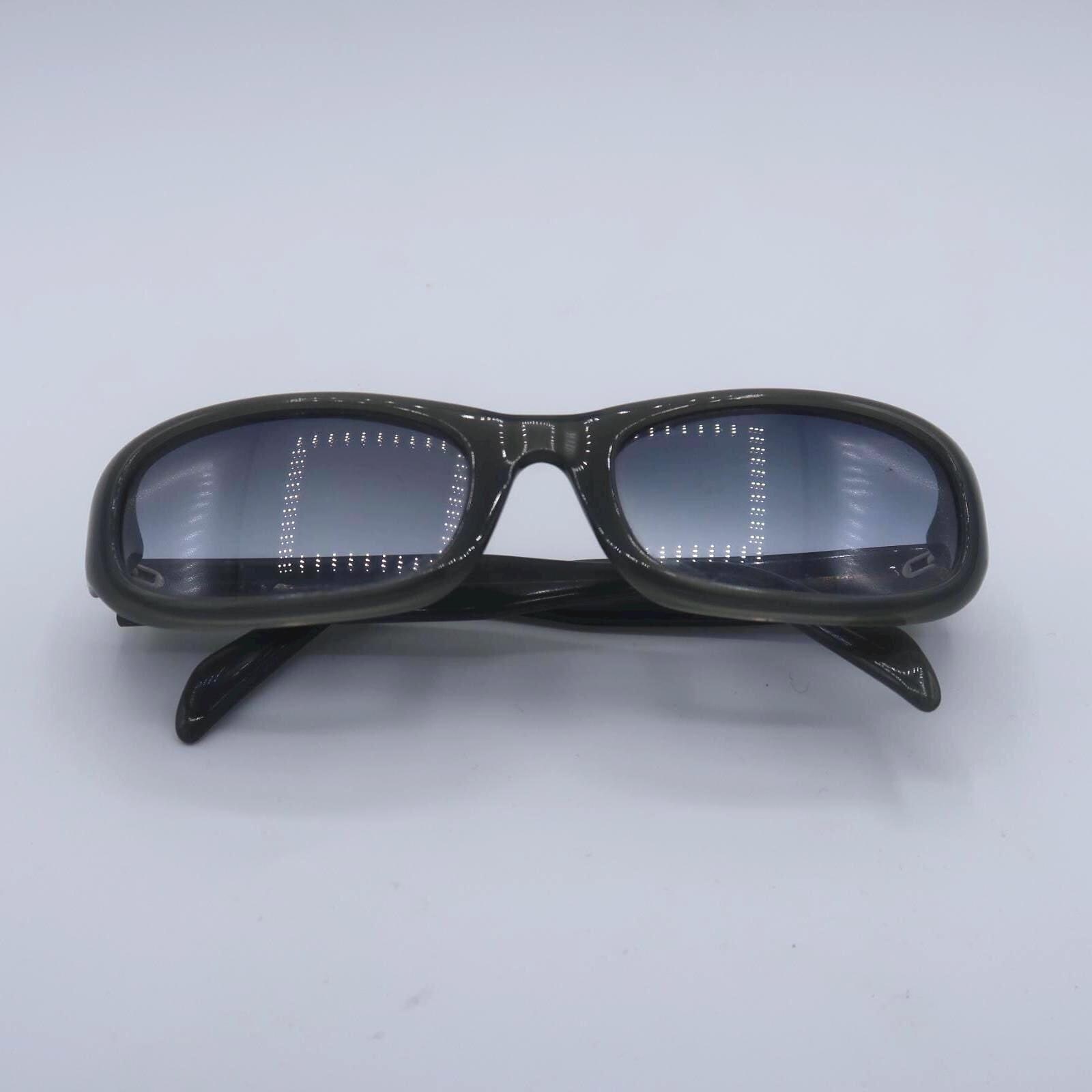 Dkny Stuyvesant K0510 Sunglasses Vintage Black plastic Oval w/ angles unisex DKNY Women main image 3