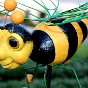 Bienen Gartenstecker Statue Figurine Bienenhof Kunst Groß