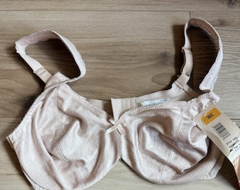 Playtex Women's Bra Vintage 36C Champagne New with Tags Style 4432 Underwire