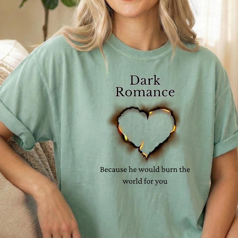 ダークロマンス。世界を燃やすからTシャツ。道徳的にグレーな悪役 画像 3