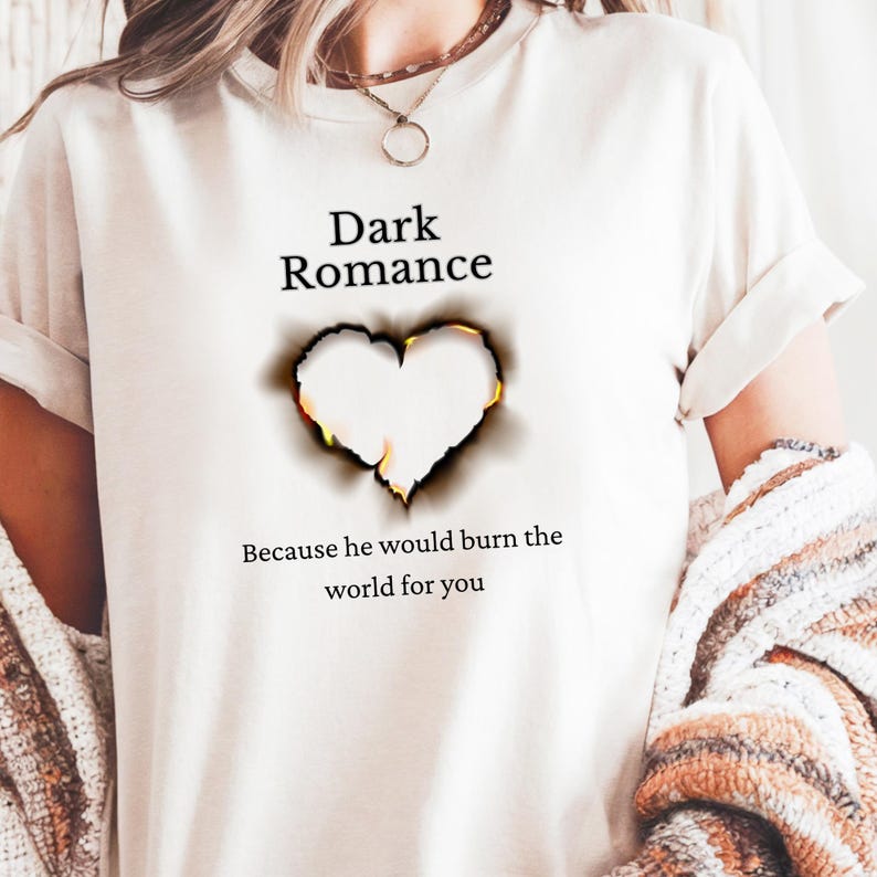 ダークロマンス。世界を燃やすからTシャツ。道徳的にグレーな悪役 画像 1