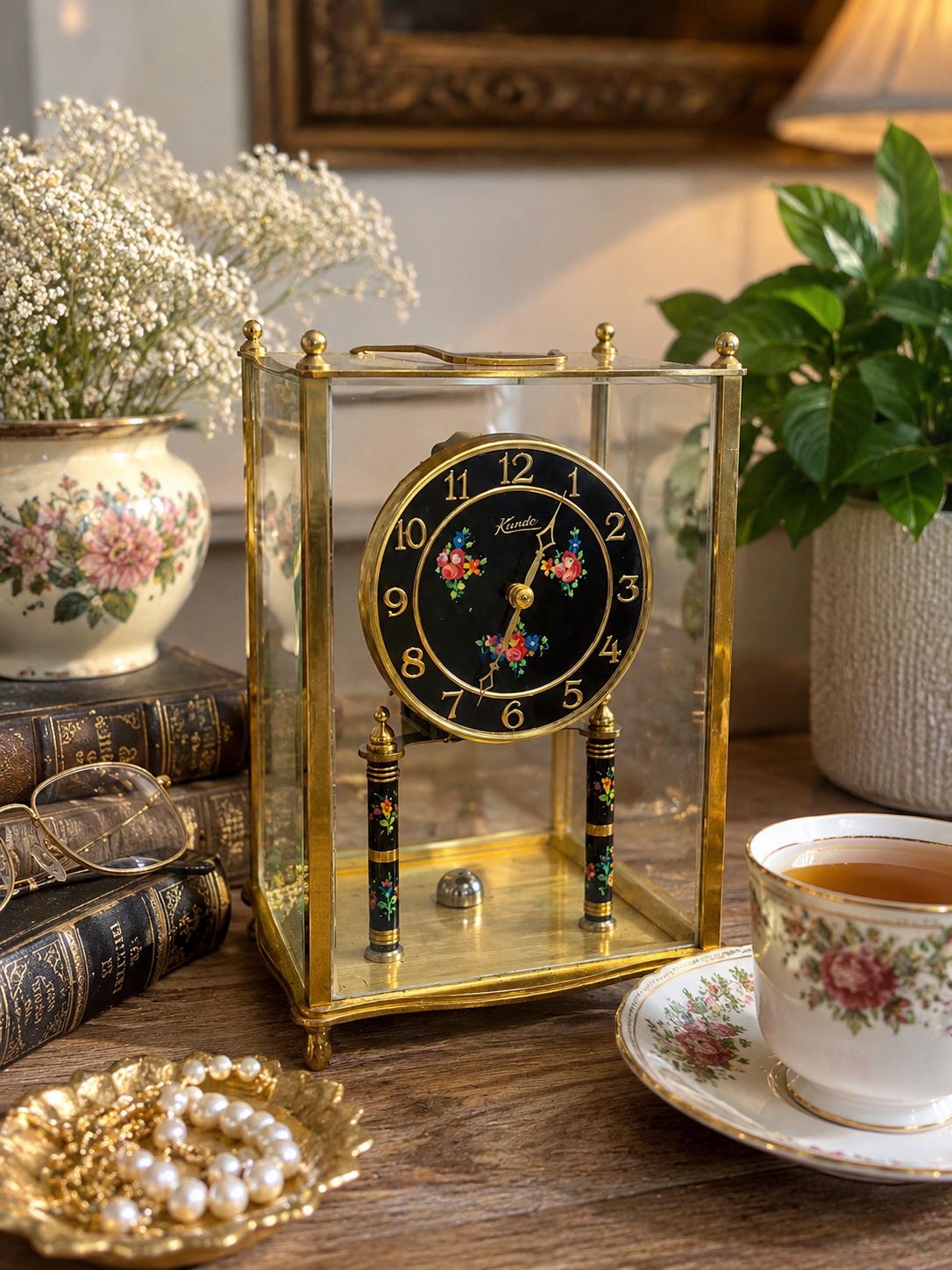 kernドーム型置時計 Kern Clock - Etsy