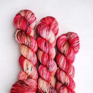 Hand Dyed Yarn, Dark Pink Variegated Yarn, DK, OOAK