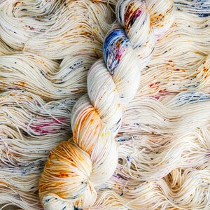 Singalong Monthly Yarn Club, December: Aristocats image 7