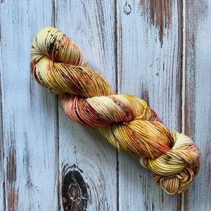 Handgefärbtes Garn - Superwash Merinowolle Garn - Gold Garn - Rosa Garn - Zultanite
