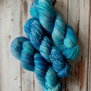Superwash Merino Hand Dyed Yarn, Blue Yarn, Bluebells Sing