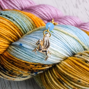 Singalong Monthly Yarn Club, Stitch Marker, May: Hercules