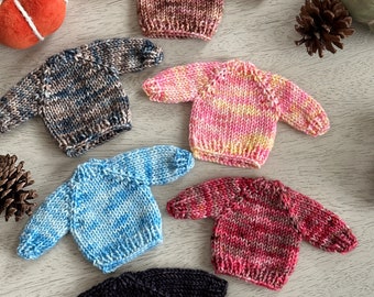 Mini Knitted Sweater Ornaments, the Wicked Collection - Non Greens