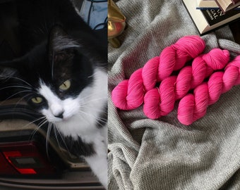 Superwash Merino Yarn, Hand Dyed Yarn, Pink Tonal Yarn, Oreo