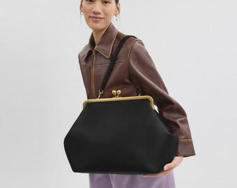 Coach Large Kisslock Frame Bag CBR51 B4/BK Black Glovetanned Leather