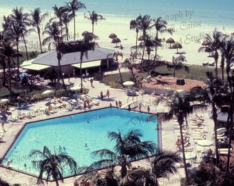 Fotografía vintage de la piscina del Hotel Marco Island, 1972 (descarga digital)