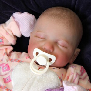 Realistic Reborn Dolls Cloth Body and Vinyl Limbs Heavy 8 lb or Lightweight 20-Inch Lifelike Baby Dolls for Girls Doll That Looks Real image 2