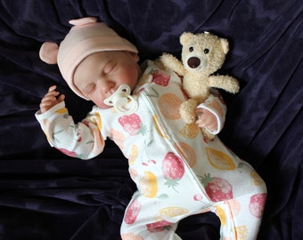 20 inch Lifelike Reborn Baby Doll - Weighted Newborn Size with Outfit