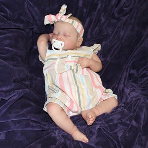 8 Pounds Weighted Newborn Lifelike Reborn Baby Doll 20 inch Baby Girl/Boy Soft Heavy Baby Dolls For Children Child Friendly First Play Dolls