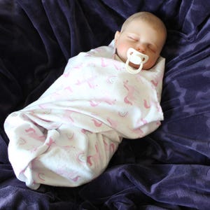 Reborn Dolls Cloth Belly Vinyl Limbs Heavy Realistic 8 Pound or Lightweight 20&quot; Doll 7 Year Old Girl Gift Lifelike Baby Dolls That Look Real