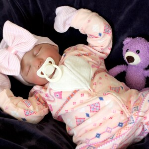 Realistic Reborn Dolls Cloth Body and Vinyl Limbs Heavy 8 lb or Lightweight 20-Inch Lifelike Baby Dolls for Girls Doll That Looks Real image 10