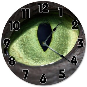 Green Cat's Eye Clock: 10.5" Silent Wall Decor