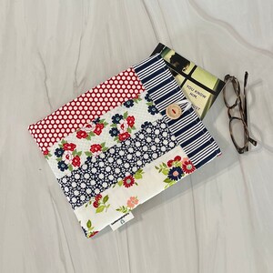 Book Sleeve / Book Cover / Padded Book Case