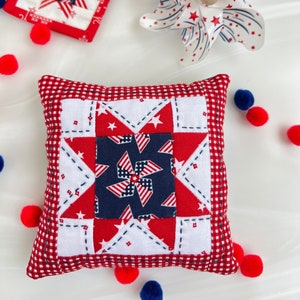 Handgemachtes Nadelkissen Gestepptes Nadelkissen Nähzubehör Patriotic Nadelkissen Patchwork Pennies Poppets