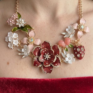 Conjunto de collar llamativo de flores rojas, collar con pedrería de inspiración vintage, regalo de joyería floral colorida para ella.