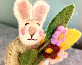 Ornement de lapin feutré à l'aiguille, porte-clés de lapin en laine, décoration printanière