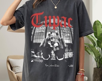Tupac Shakur Middle Finger Inspired Vintage Rap T-Shirt – 2Pac Hip Hop Graphic Tee – 90s Rap Fan Shirt on Comfort Colors 1717