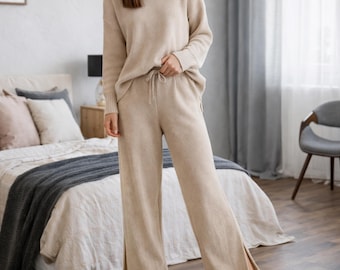 レディースパジャマセット 長袖クルーネックプルオーバートップスとパンツ、快適なラウンジスウェットトラックスーツ