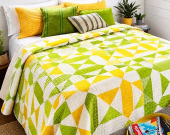 Quilt Pattern PDF Modern Hourglass Patchwork Quilt, Geometric Bed Quilt, Farmhouse Cottagecore Blanket, Queen King Size Printable