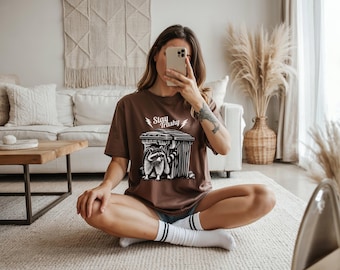 Camiseta Stay Trashy Feral Mom / Camiseta para el Día de la Madre