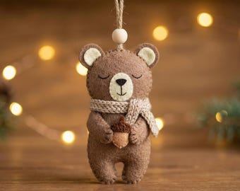 Felt Bear Sewing Pattern, Acorn Ornament, Woodland Decor, Beginner PDF