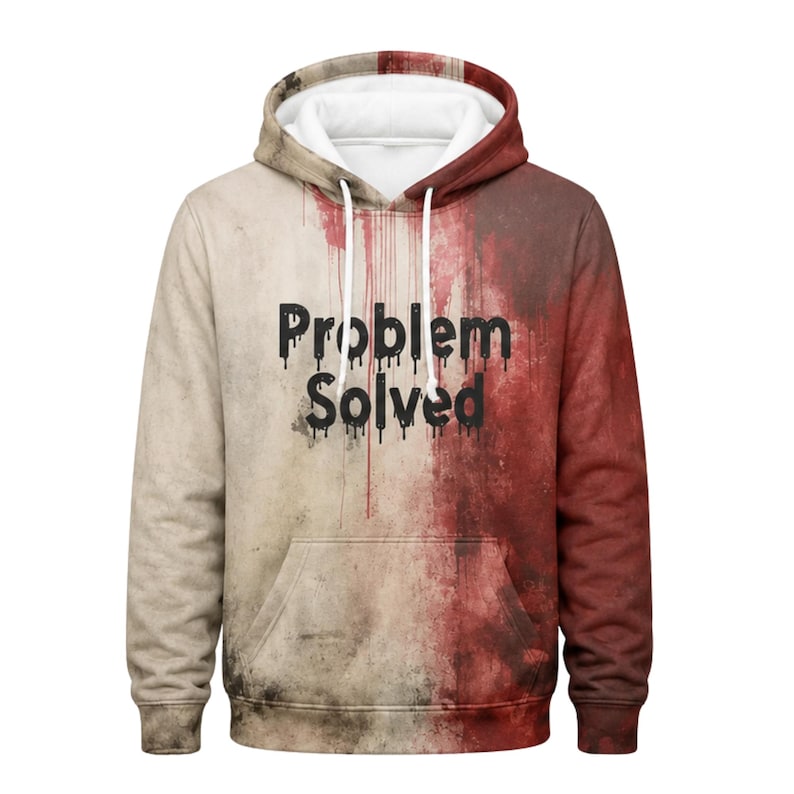Pode incluir: Uma camisola com capuz de manga comprida com interior do capuz branco e cord&otilde;es brancos. O exterior apresenta uma estampa degrad&ecirc; desgastada que transita do bege para o vermelho escuro com gotas de tinta preta e o texto Problem Solved.