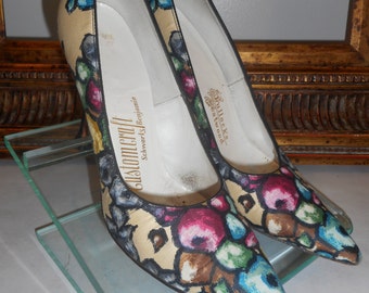 Vintage 1960's Customcraft Multi Color Pumps with Black Patent Leather Heels - Size 6 1/2