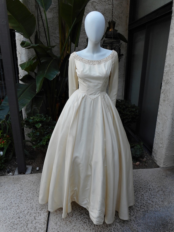 Vintage 1950's Mindelle Ivory Wedding Dress - Siz… - image 3