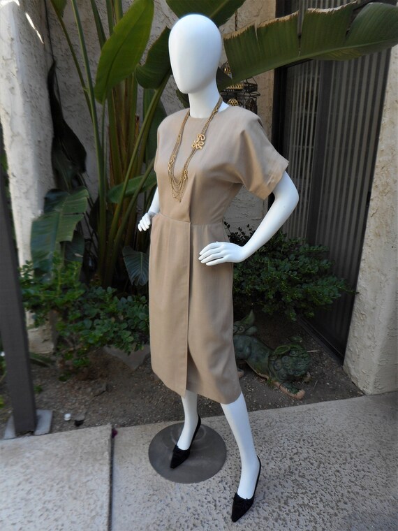 Vintage 1980's Leslie Fay Beige Dress - Size 12 - image 3