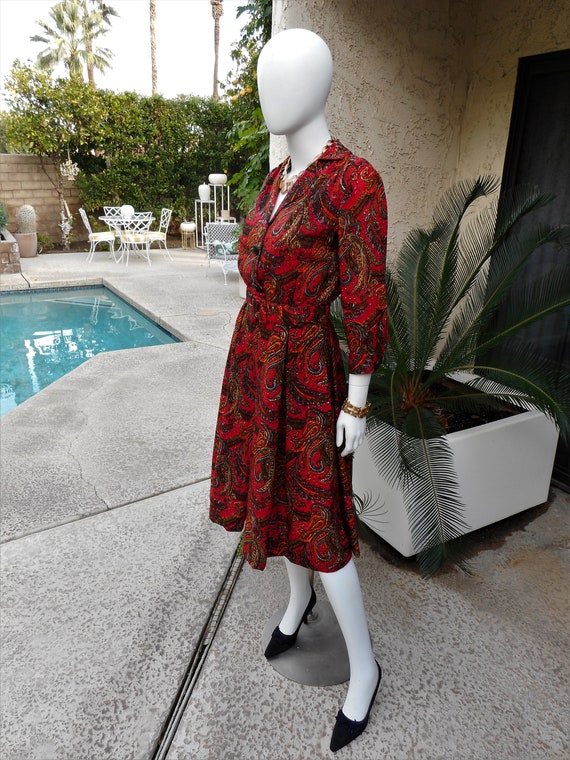 Vintage 1950's Red Paisley Dress - Size 10 - image 3
