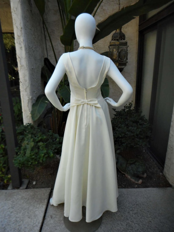 Vintage 1980's White Wedding Dress - Size 10 - image 4