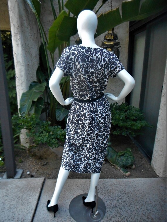 Vintage 1950's Black and White Print Dress - Size… - image 4