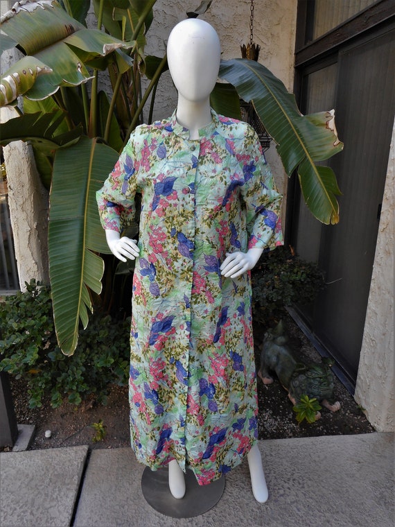 Vintage 1970's Lightweight Floral Print Lounging … - image 1